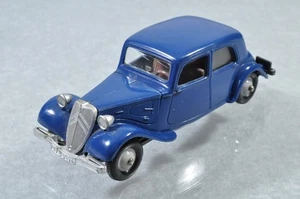 BK075 Ancien Norev #29 1:43 1936 Citroën Traction 11A en plastique bleu A-/ - Foto 1 di 3
