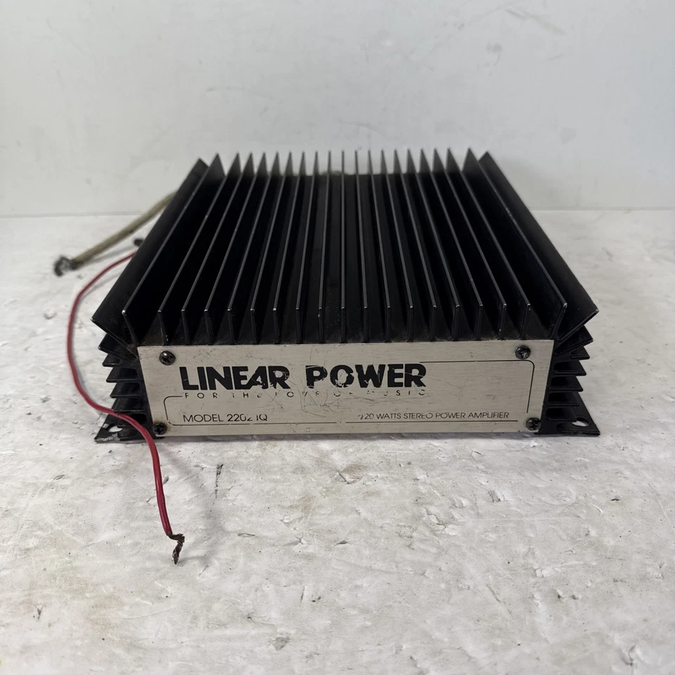 Amplificador de audio para automóvil de la vieja escuela 2202IQ 220 W de potencia lineal RARO 1989 | PROBADO Foto 1 de 4