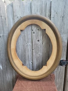 VTG WOOD Large OVAL WOODEN PICTURE FRAME FITS 25"X 30" WALL - Picture 1 of 16