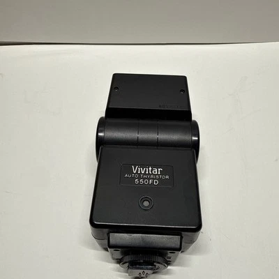 Vivitar Auto Thyristor 550FD M/P/O Shoe Mount Flash Shoe Broken - Image 1 of 4