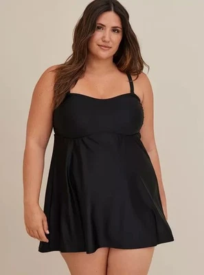 Nuevo con etiquetas Vestido de Natación Torrid Negro Inalámbrico Medio Sin Tirantes Con Calzoncillo Talla Grande 5x Foto 1 de 4