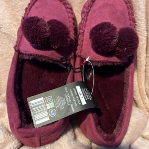 Ladies Purple Moccasin Pompom Slippers sz 7 - Picture 1 of 3