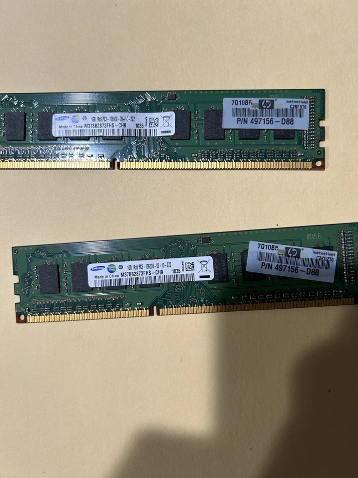 Samsung Memory 1 GB (2x 1GB) Desktop 1RX8 PC3-10600U DDR3 RAM M378B2873FHs-CH9 - Image 1 of 1