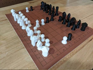 Courier Chess Set - Picture 1 of 7