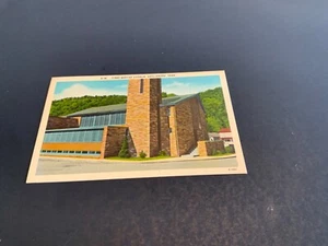 GATLINBURG, TENN.  ~ First Baptist Church - Unposted Vintage  Postcard - Picture 1 of 2
