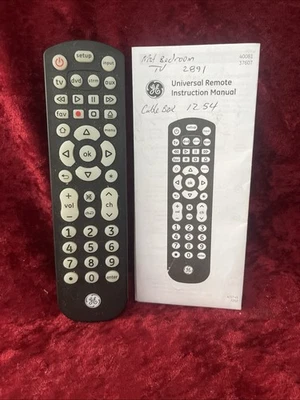 GE Universal Remote Control 40081 - Image 1 of 2