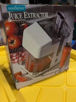 Home Trends Juice Extractor Hometrends HA-3170 Fruit Vegetable Juicers NEW!  - Image 1 of 4