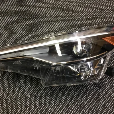 Faro LED completo izquierdo Toyota Corolla Cross Driver 2022-2024 OEM grado medio Foto 1 de 4