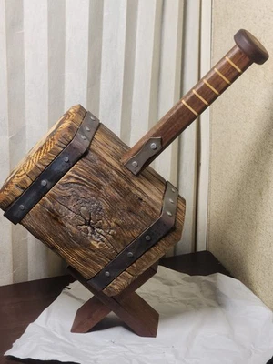 Молоток Тора, средневековая дубовая голова викинга ручка из грецкого ореха с демонстрационной подставкой - Изображение 1 из 4