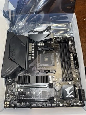 Gigabyte AMD B550M Aorus Pro-P AM4 B550 DDR4 mATX Motherboard - Image 1 of 4