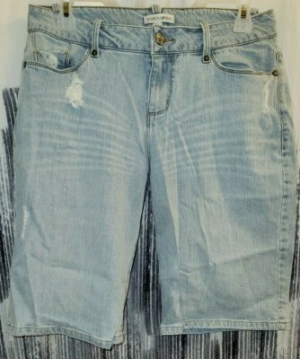 Women's Fashion Bug Blue Jean Denim Distressed Shorts Bermudas Size 6 Foto 1 de 4