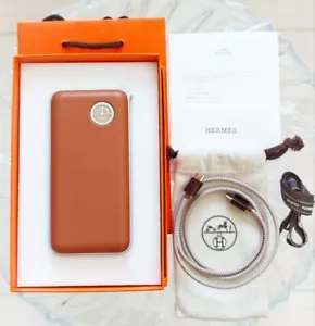 HERMES Volt H Maxi Batterie Mobile Or Chargeur Portable avec Boîte Authentique Japon - Photo 1 sur 6