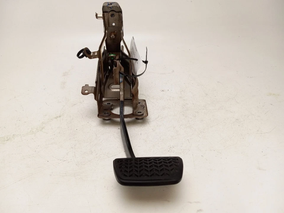 2008 TOYOTA CAMRY BRAKE PEDAL - Image 1 of 4