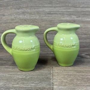 Le Creuset Green Pitcher Shaped Salt & Pepper Shakers 3" Two Tone Lime Green - Picture 1 of 4