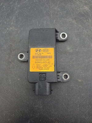Sensor de velocidad Kia Borrego Cadenza Rio Sportage 2006-2017 guiñada 95690-3V100 X12-345 Foto 1 de 4