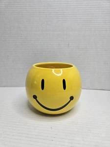Florero vintage cara sonriente amarillo redondo pequeño - Imagen 1 de 6