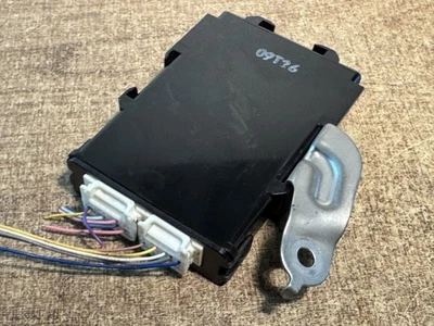 Toyota Yaris MK3 2016 1,3 módulo de control de gestión de energía de gasolina 896900D120 *2 - Imagen 1 de 3