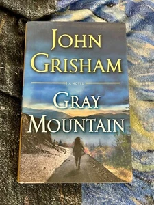 GRAY MOUNTAIN JOHN GRISHAM HARDCOVER BRAND NEW ***FREE SHIPPING*** - Picture 1 of 2