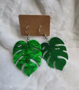 Retro Monstera Leaf Earrings Green Tropical Vintage Style - Picture 1 of 2