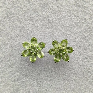 2.15 Ct Oval Cut Simulated Peridot Flower Stud Earrings 14K White Gold Plated - Picture 1 of 4