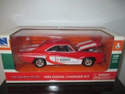 2014 New Ray 7-Eleven 1/25 scale 1969 Dodge Charger R/T New In Box - Image 1 of 4