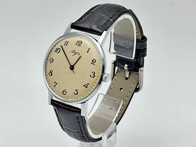 LUCH 2209 Ultraslim Vintage Soviet Mechanical Wristwatch USSR Serviced Watch - Image 1 of 4