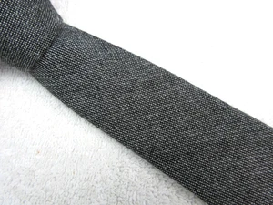 CORBATA GRIS FLACA DELGADA 2,5 PULGADAS poliéster viscosa NEXT - Imagen 1 de 5