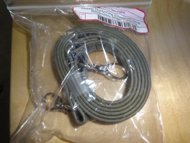 Thirtyone Thirty-One Gifts Crossbody Strap BRAND NEW - Ooh-la-la Olive Pebble - Image 1 of 1