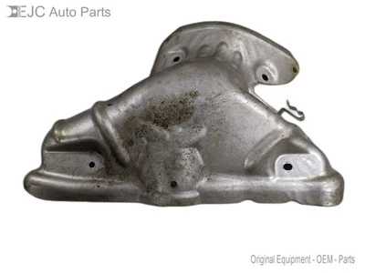 Colector de escape protector térmico de Nissan Versa s 2012 1,6 Foto 1 de 4