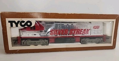 Locomotora diésel de colección Tyco Silver Streak 4301 tren escala Alco Century HO Foto 1 de 4