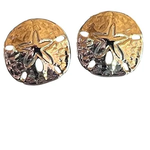 Beautiful Women's round sand dollar earrings. gold tone. starfish. nautical beac - Picture 1 of 3