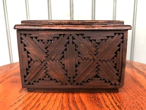 Vintage Tramp Art Wooden Matchstick Jewelry Trinket Box Lined With Red Felt - Picture 1 of 12