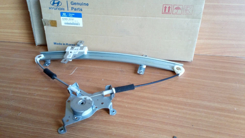 Window Regulator Front Right for Hyundai Sonata 91 8240433101 OEM - Image 1 of 1