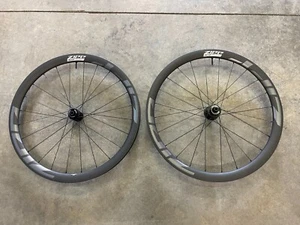 ZIPP 303 Firecrest Disc Carbon Road/Gravel Wheels, 700Cx25, Tubeless, Light Use - Picture 1 of 8