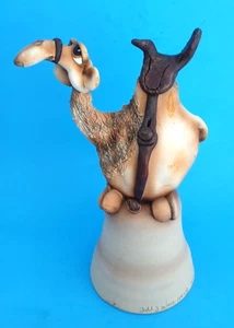 Cammello Todd Warner vintage 1999 con campana in ceramica sella firmata 8,25" carino - Foto 1 di 7
