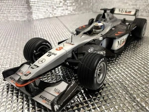 Minichamps 1/18 McLaren Mercedes MP4-16 2001 Mika Hakkinen #3 F1 Model Car - Picture 1 of 5