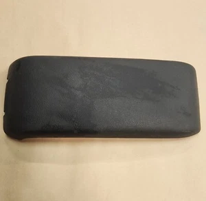 2007-2017 Jeep Patriot OEM Center Console Armrest Lid BLACK OEM - Picture 1 of 8