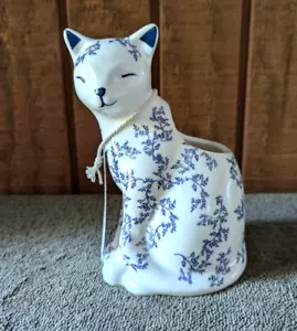 SURREY & SELENA Ceramic Floral CAT Pen Cup/ Figure - Picture 1 of 4