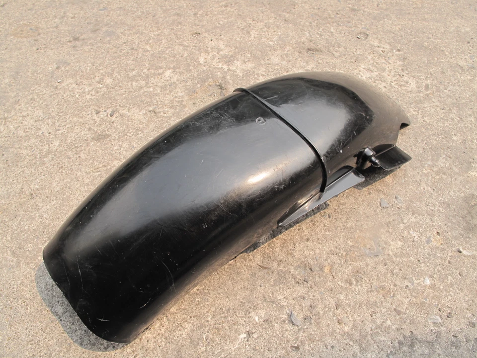 铃木 77-79 GS550 GS550E GS750 GS750E 内后挡泥板 NOS 日本 63112-45000 — 第 1/1 张图片