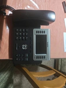 Yealink T29G GigaBit IP PHONE Mai Usato Telefono Ip Router Grande Schermo Colori - Foto 1 di 2