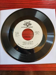 Jockey Joe Kelly 45 Nobody Loves Me/Fallin’ In Love With A Smile (Jewel 7605) - Picture 1 of 2