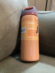 Botella de agua de acero inoxidable Owala FreeSip 32 oz - Tangy Tango aislada ver en frío - Imagen 1 de 1