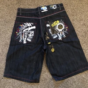 Vintage neu mit Etikett Y2K EXA Unltd Baggy Totenkopf Hip Hop Skater Grunge Jeans Shorts Gr. 40 Jorts - Bild 1 von 9