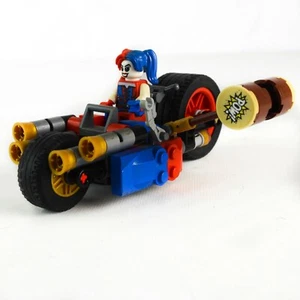 LEGO DC Superheroes 76053 Gotham City Cycle Chase Suicide Squad Harley Quinn - Picture 1 of 7