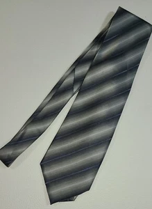 Corbata de cuello Kenneth Cole para hombre color carbón y blanco 100 % seda a rayas 59" x 4" - Imagen 1 de 7