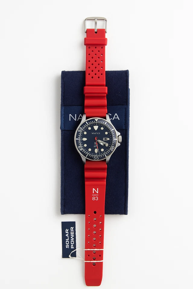 Reloj Hombre Deportivo Nautica N83 Solar Powered, Nuevo con Etiquetas y Bolsa  Foto 1 de 4