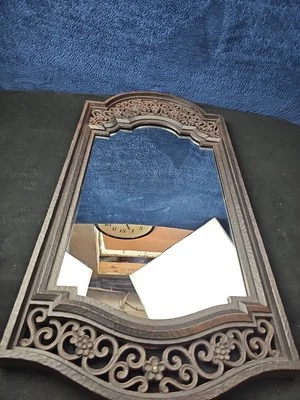 Dart Ind. 1969 Espejo retrovisor de madera martillada moldeada Syroco Homco 28,5" X 14,5" 2310 Foto 1 de 4