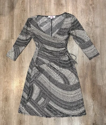 VTG 9&CO Black White V Neck Wrap Ruched Waist 3/4 Sleeve Midi Dress 90’s SZ 2 - Image 1 of 4