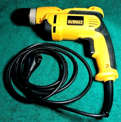 Taladro eléctrico delantero/reverso DeWalt DWD 110 3/8" Foto 1 de 4