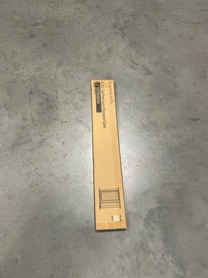 Puerta de Presión Extra Alta 5.5" Extensión Blanco Puertas Cardinales Arañazos y Abolladuras Foto 1 de 3